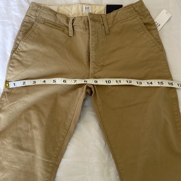 Gap - Picture 3 of 8